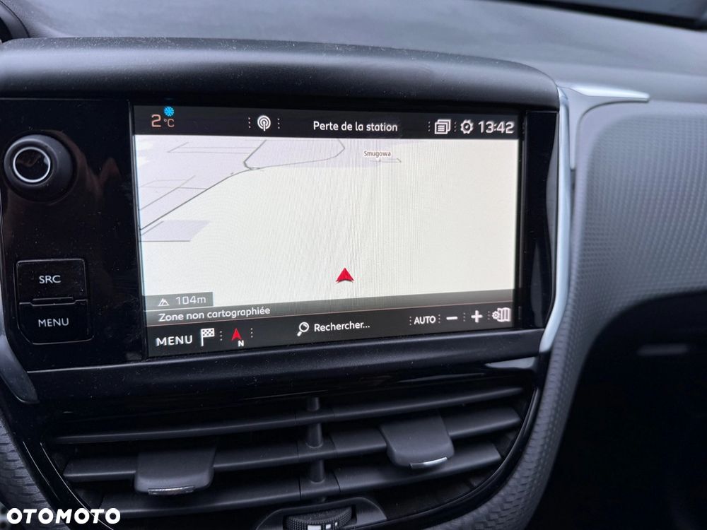 Peugeot 2008 PureTech 130 EAT8 GT - 19