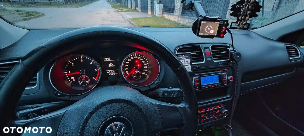 Volkswagen Golf 1.6 TDI DPF Highline - 6