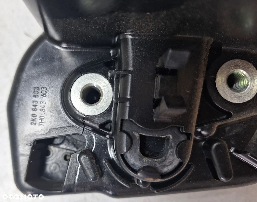 ZAMEK BOCZNY DRZWI PRZESUWNYCH LEWYCH VW CADDY III 08r 2K0843604 - 2
