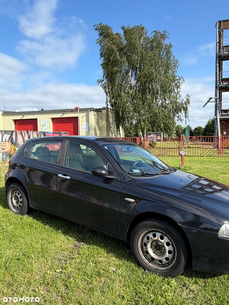 Alfa Romeo 147 1.9 JTD 8V Progression - 10