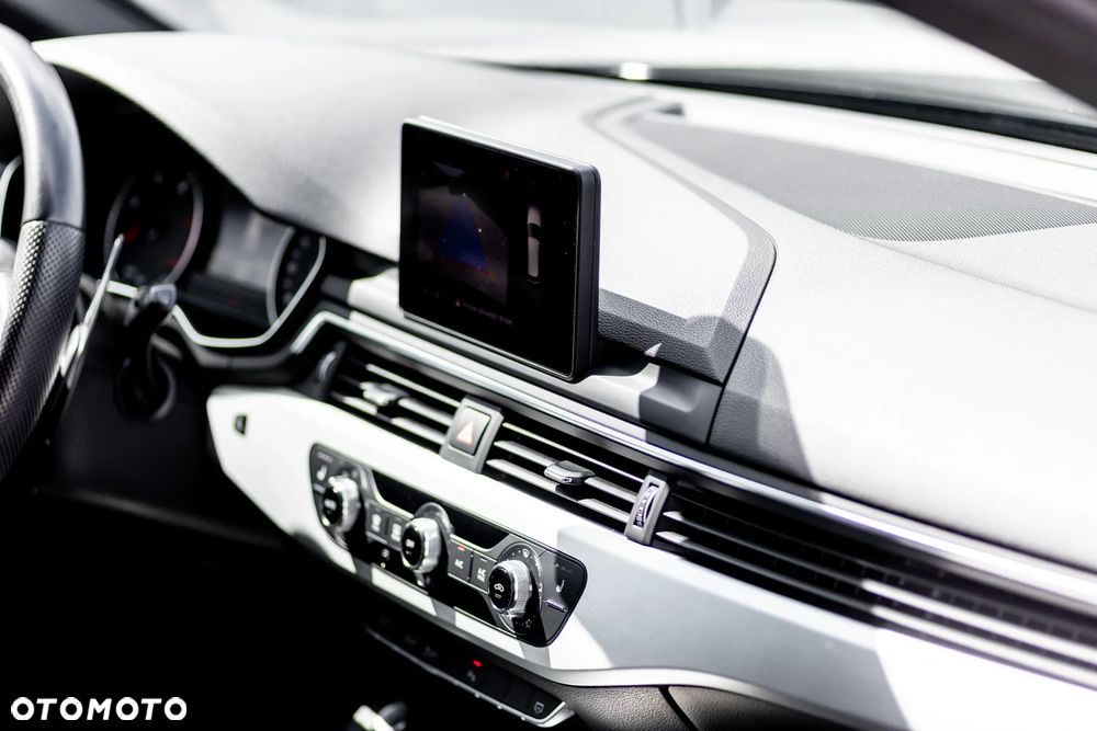 Audi A4 Avant 40 TDI S Line S tronic - 15