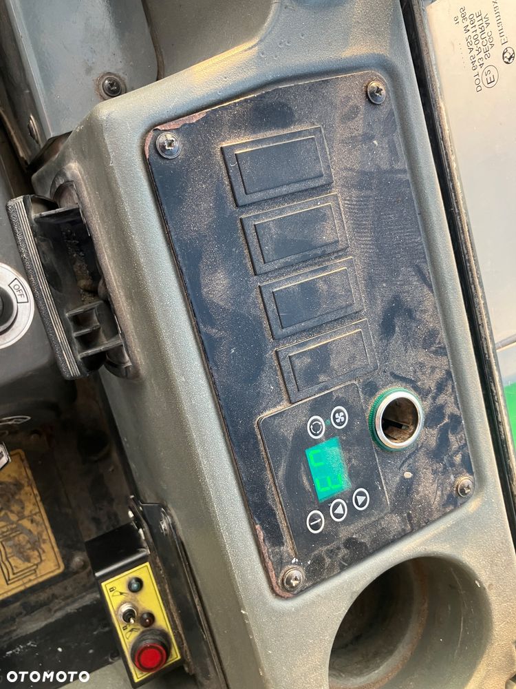 Yanmar VIO 57-U powertilt - 11