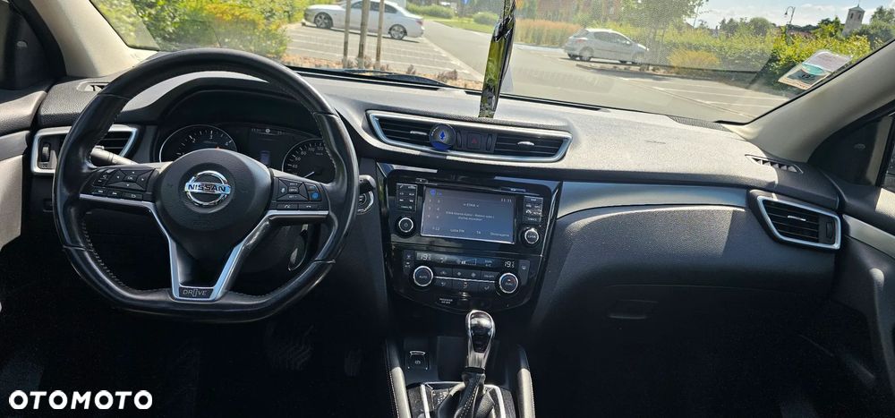 Nissan Qashqai 1.6 DCi Xtronic N-Connecta - 5