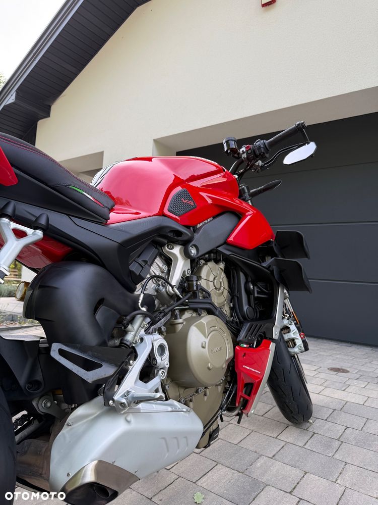 Ducati Streetfighter V4 - 8