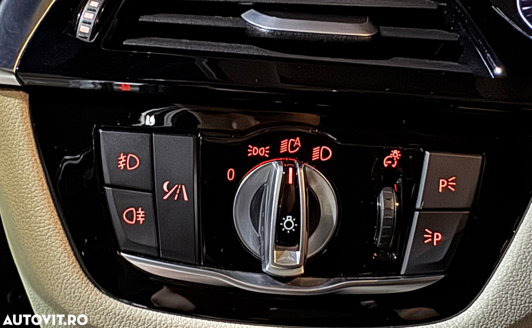 BMW Seria 5 530i xDrive AT - 25