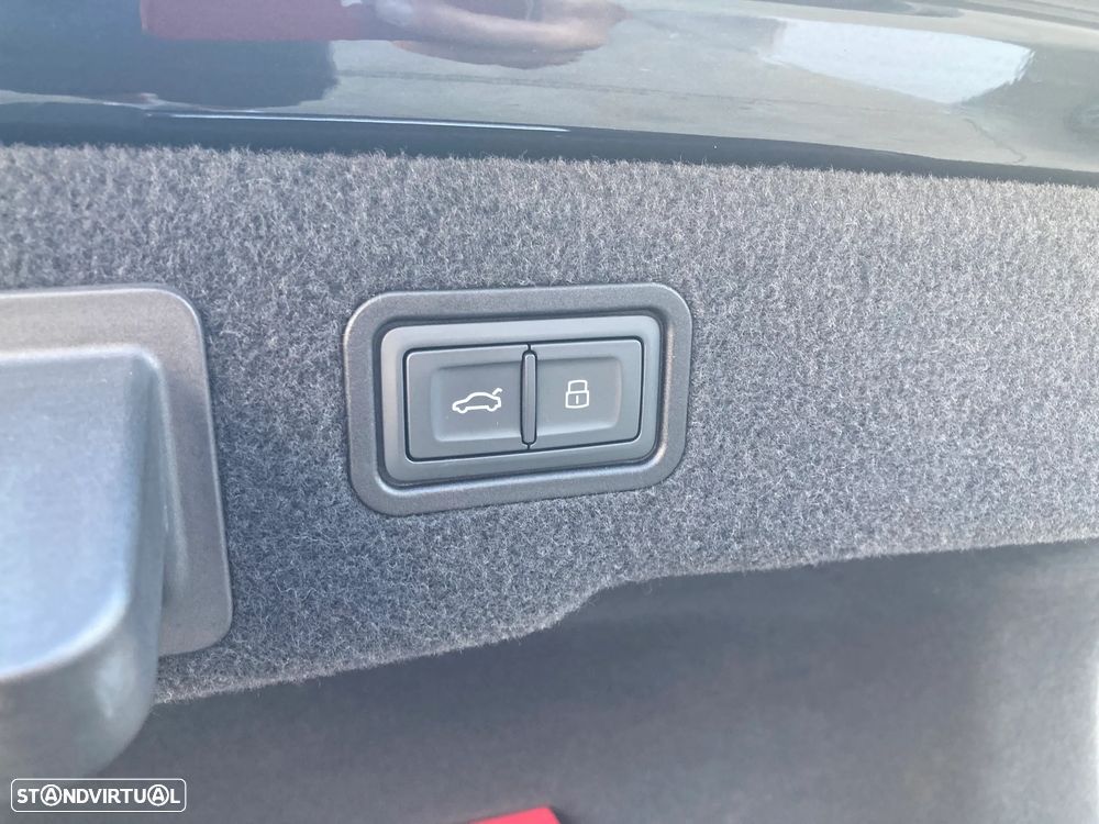 Audi A8 3.0 TDi V6 quattro Tiptronic Longo - 29