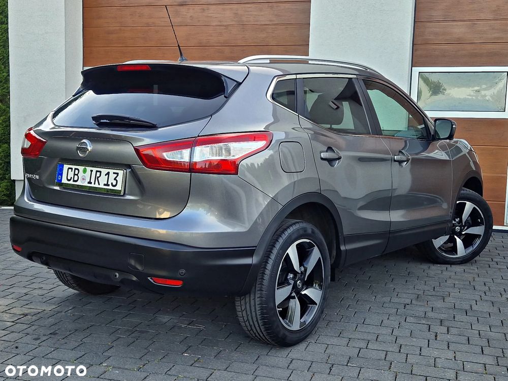 Nissan Qashqai - 10