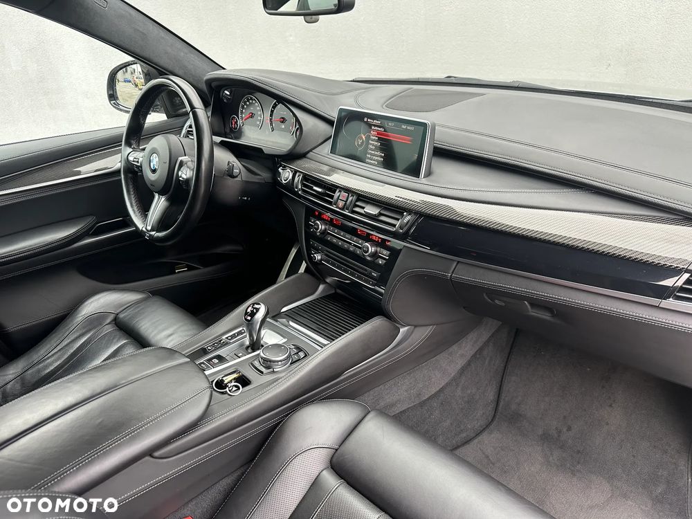 BMW X6M - 27