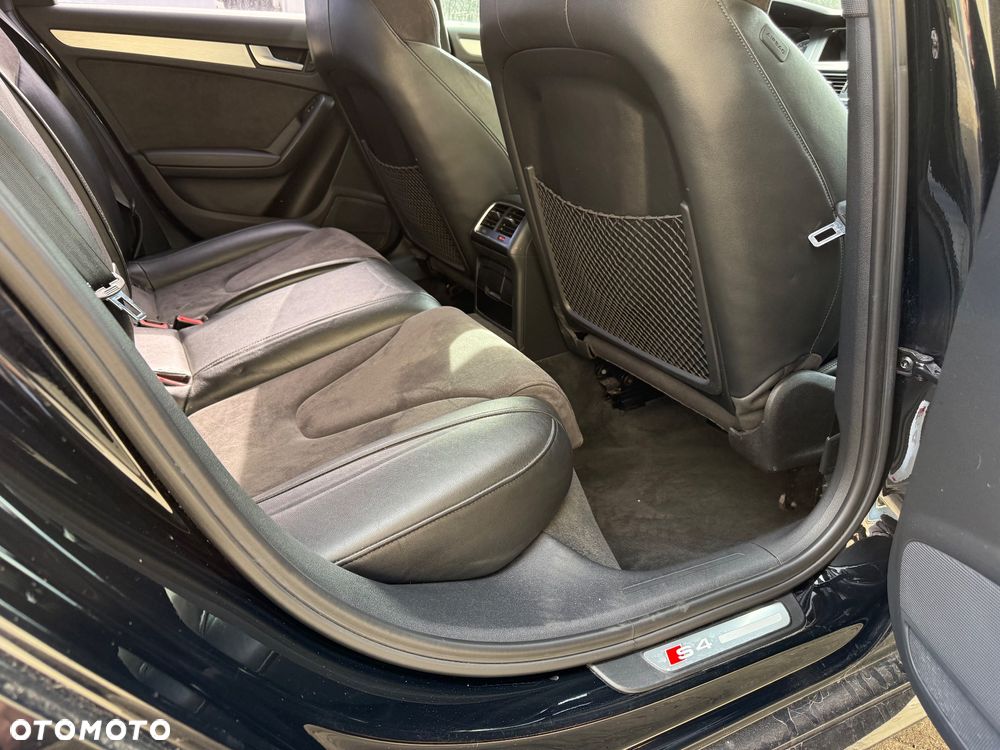 Audi S4 Limousine ver-3-0-tfsi-quattro-s-tronic - 4