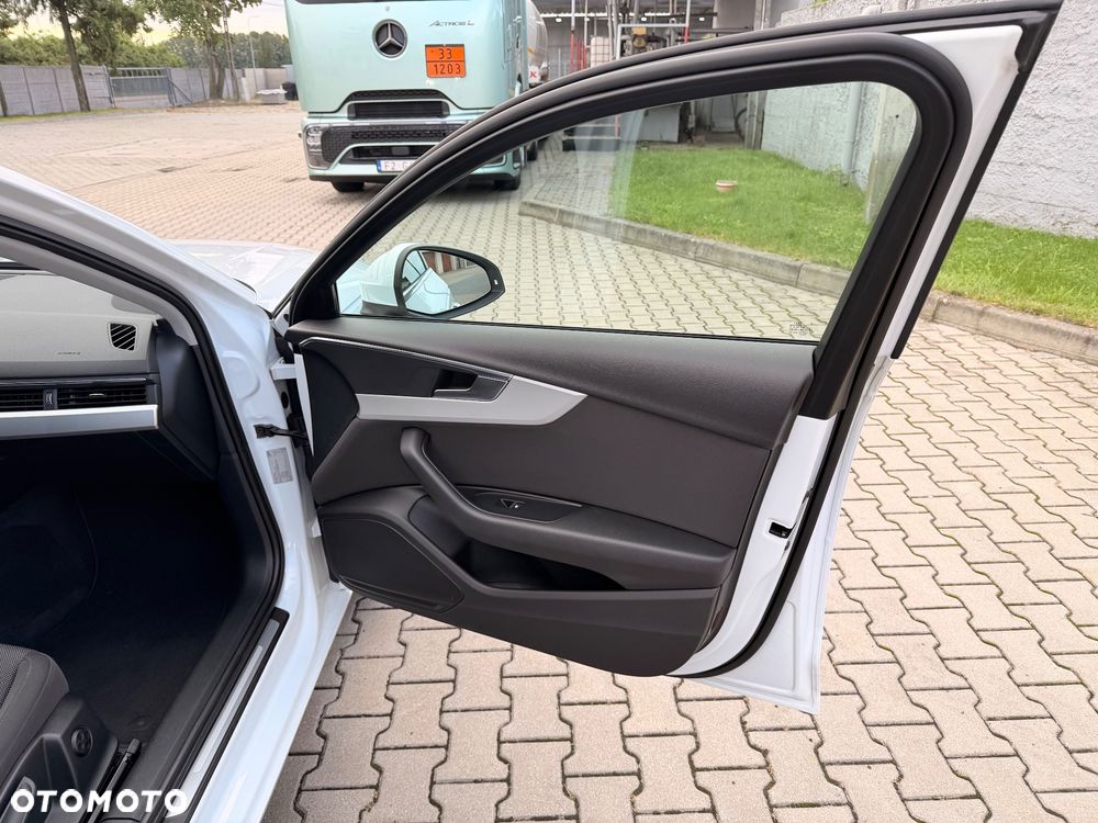 Audi A4 Avant 2.0 TDI S tronic quattro - 23