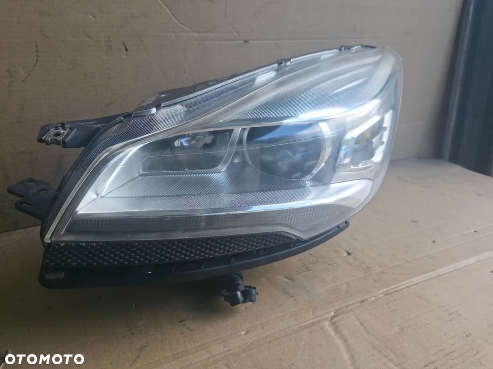 Lampa lewy przód przednia lewa BI-XENON Ford Kuga Mk2 UK CV44-13D155-BH - 2