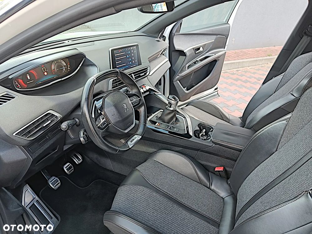 Peugeot 3008 BlueHDi 130 Stop & Start Allure Pack - 22