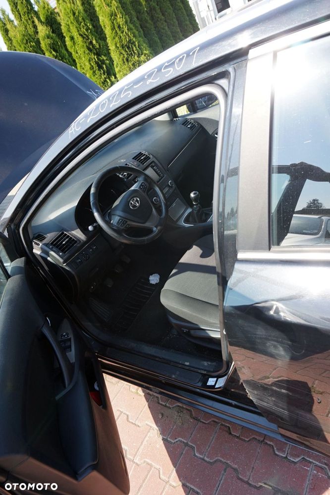 TOYOTA AVENSIS III T27 PH1 KOMBI 2009 209 2.0 D4D 1AD-FTV 126KM EA65 CZARNY na części - 15