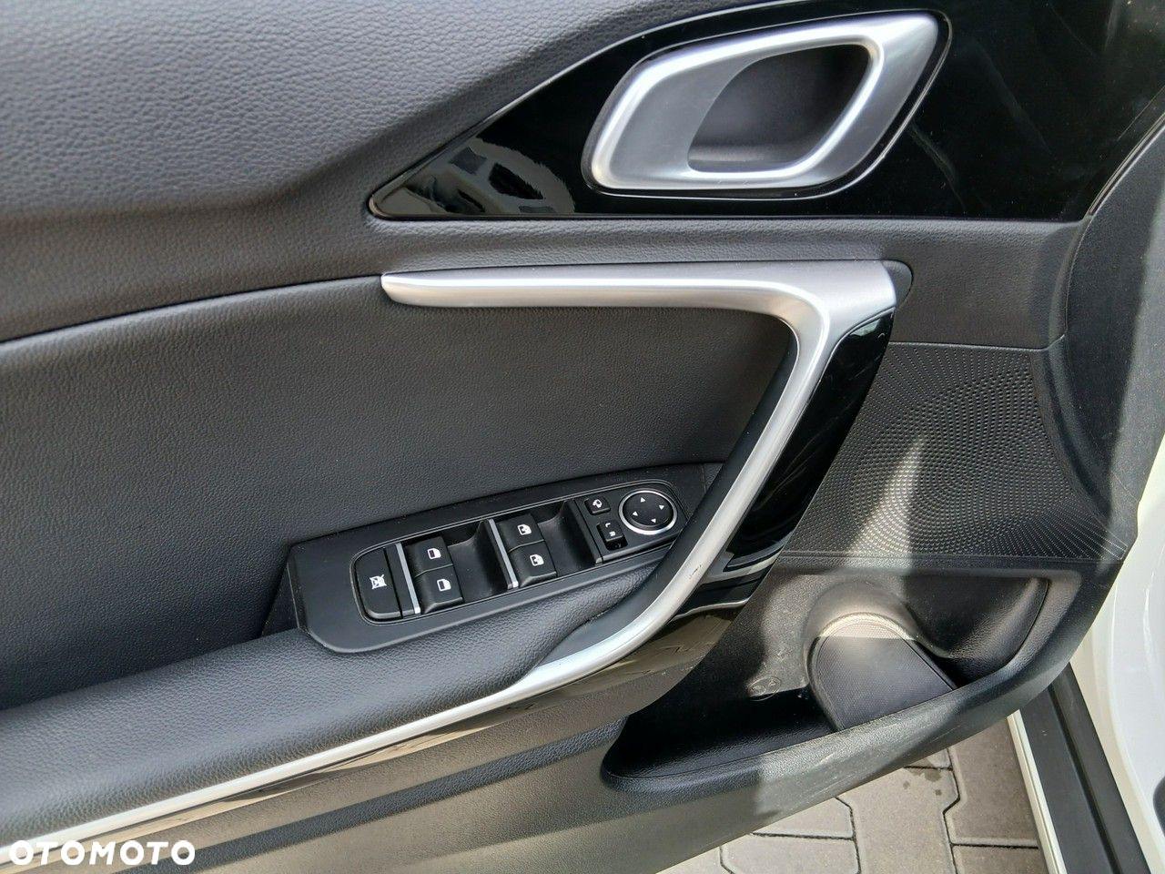 Kia XCeed - 14