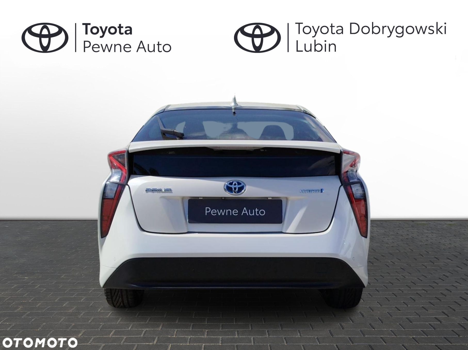 Toyota Prius - 4