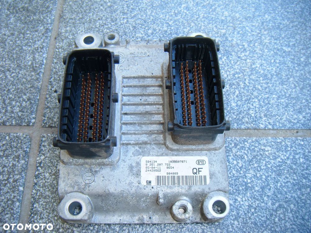 opel astra h 1.4 16v  komputer- sterownik silnika  24420562 - 1
