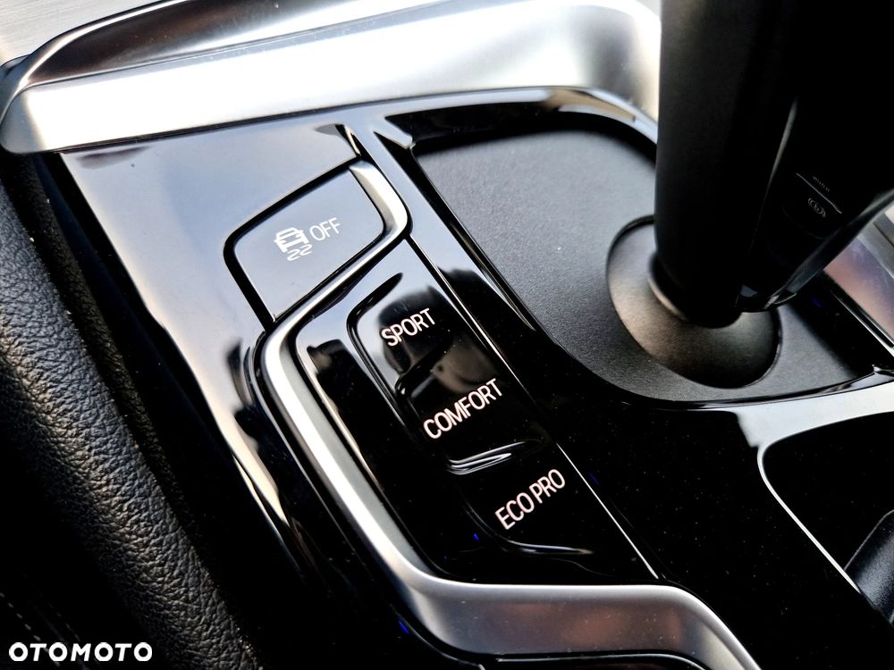 BMW Seria 5 - 26