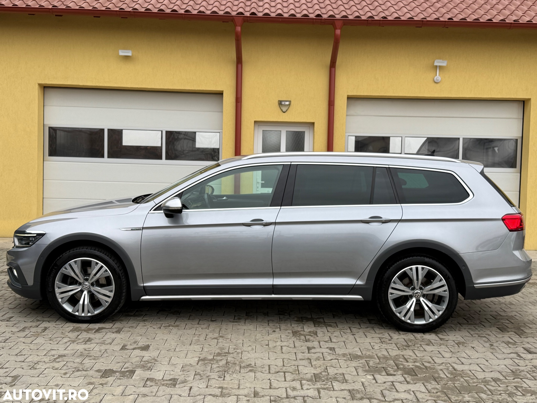 Volkswagen Passat Alltrack 2.0 TDI SCR 4Motion DSG - 37