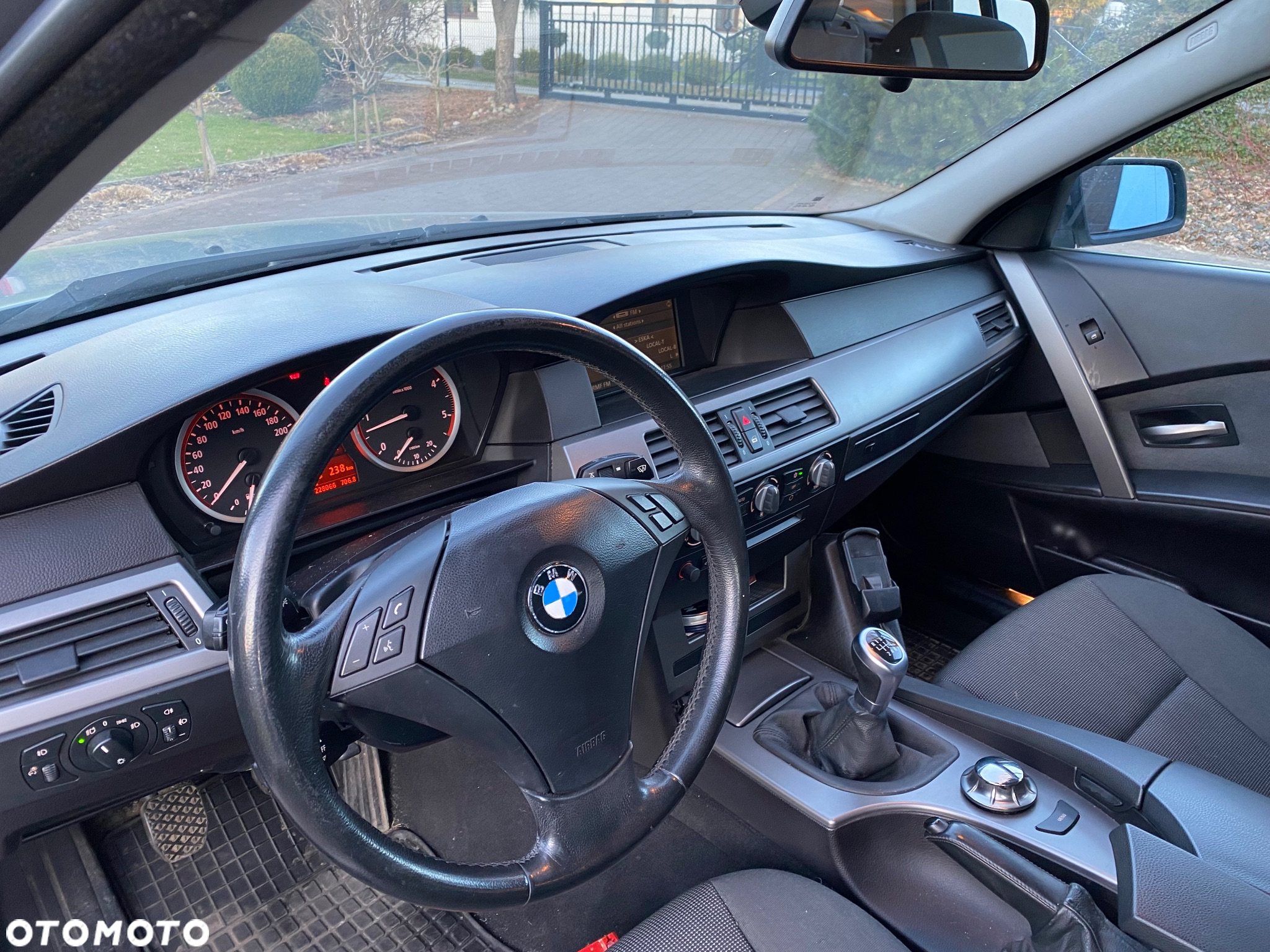 BMW Seria 5 525d Touring - 9