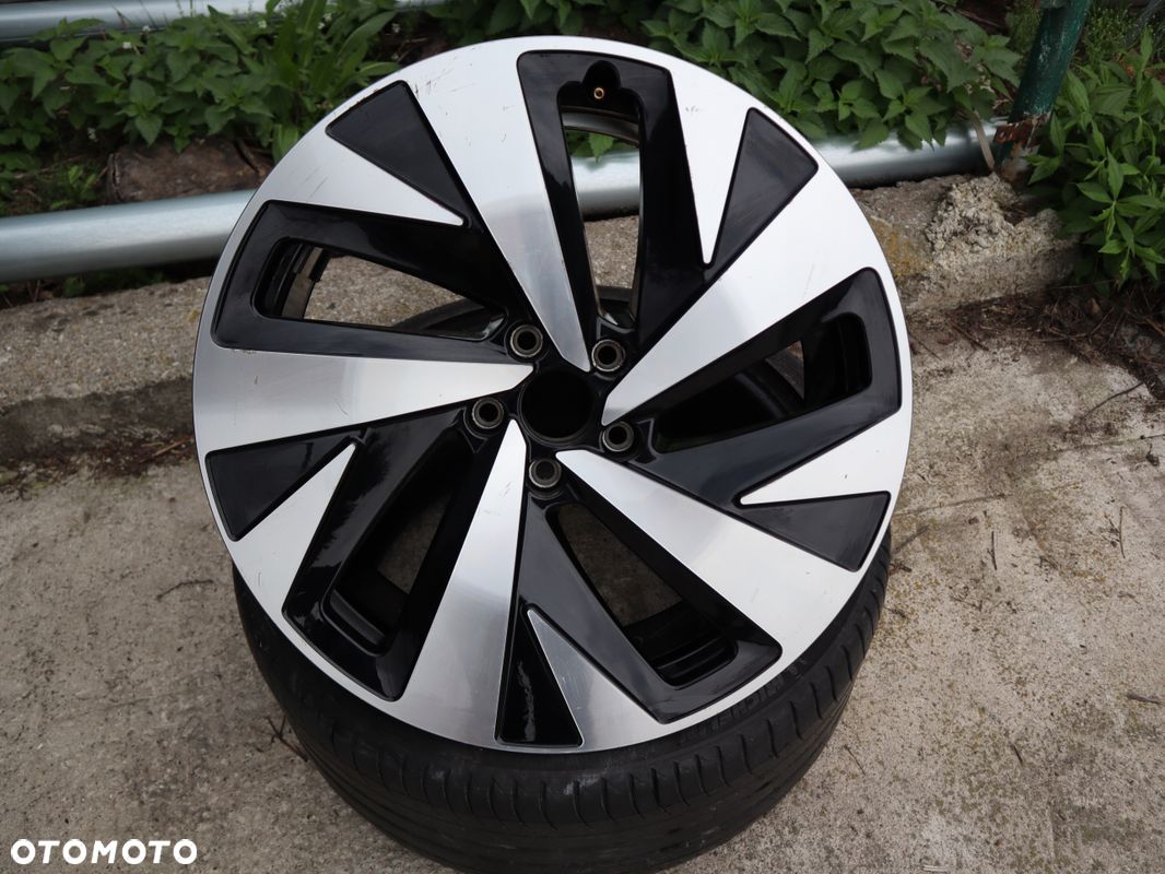 Felga VOLKSWAGEN ID4 8J 20" ET 45 11A G01025A 9.0" x 20" 5x112 ET 42 - 1