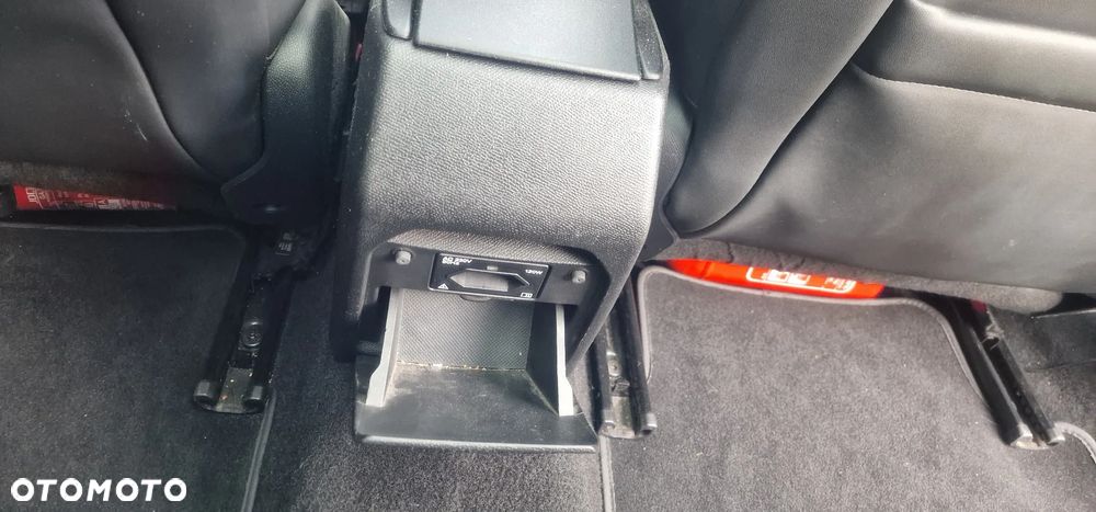 Peugeot 308 SW 1.5 BlueHDi Business Line S&S - 17