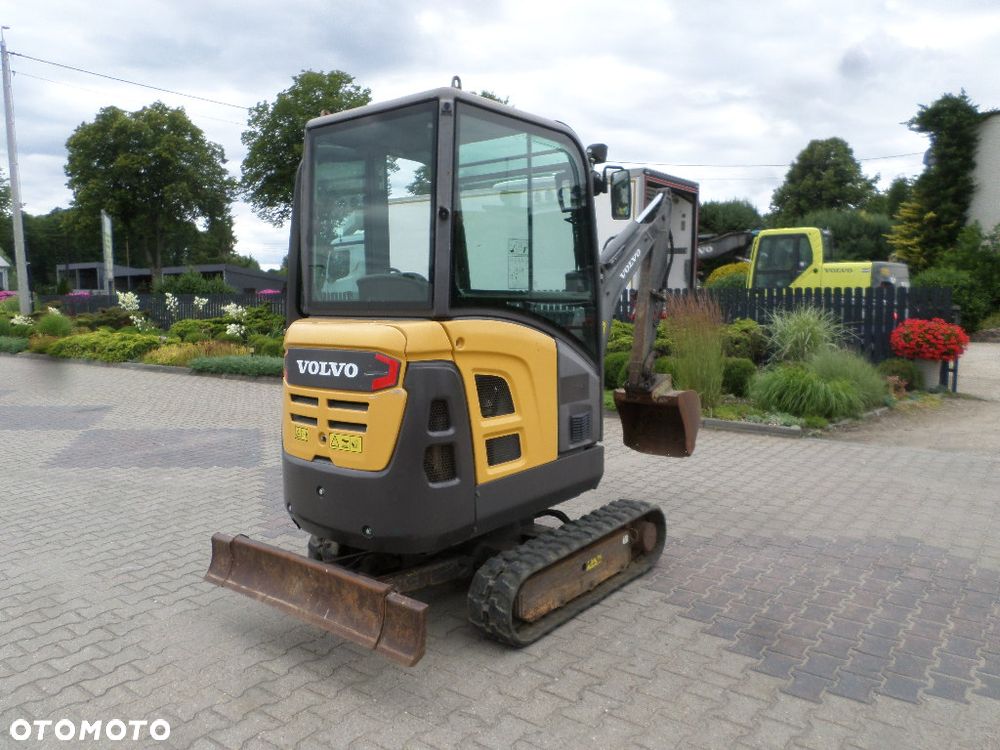 Volvo EC18D - 4