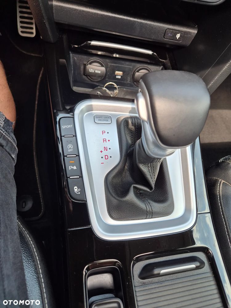 Kia XCeed 1.4 T-GDI OPF DCT7 PLATINUM EDITION - 28