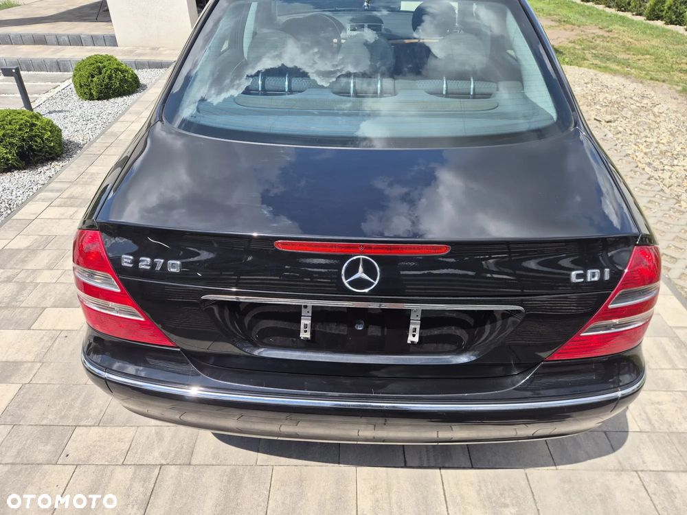 Mercedes-Benz Klasa E - 17