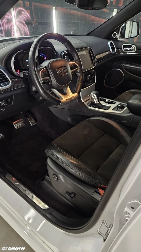 Jeep Grand Cherokee Gr 6.4 V8 SRT8 - 20