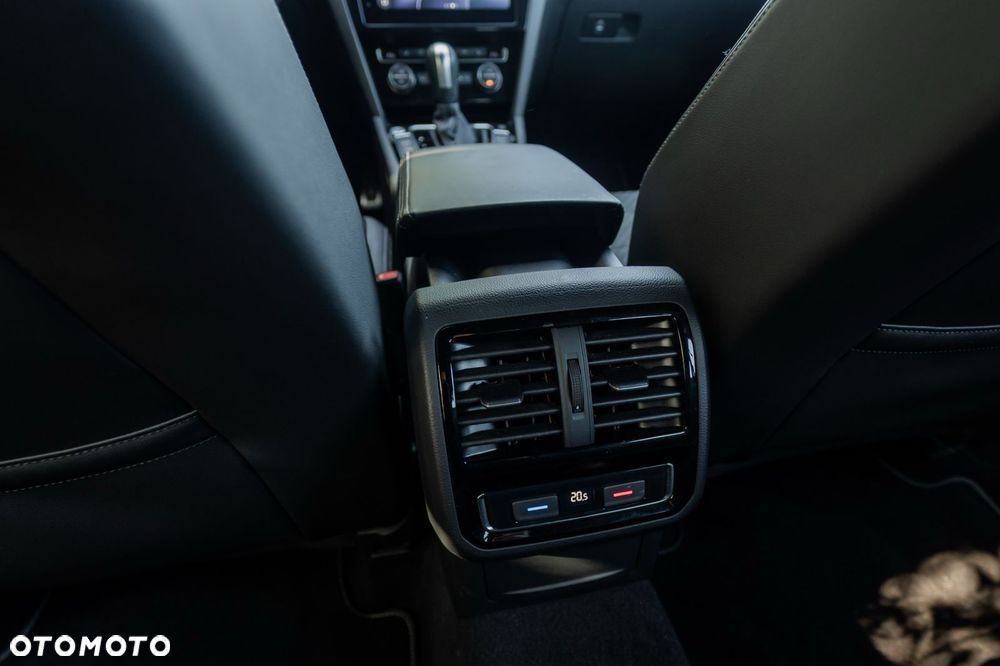 Volkswagen Passat Variant 2.0 TDI BMT Highline DSG - 35
