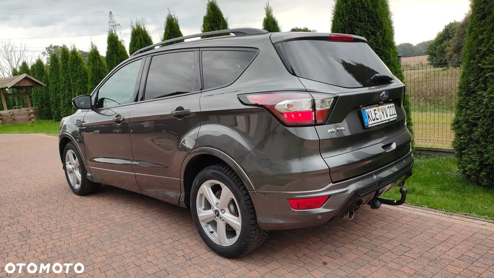 Ford Kuga 1.5 EcoBoost 2x4 ST-Line - 19