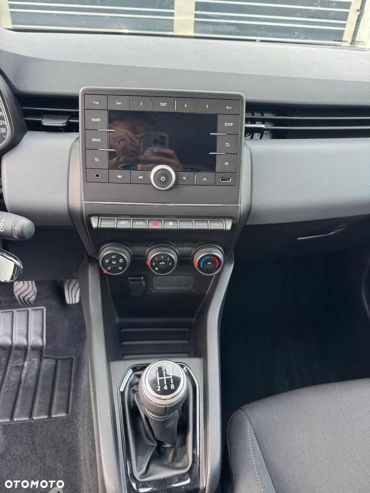 Renault Clio - 15