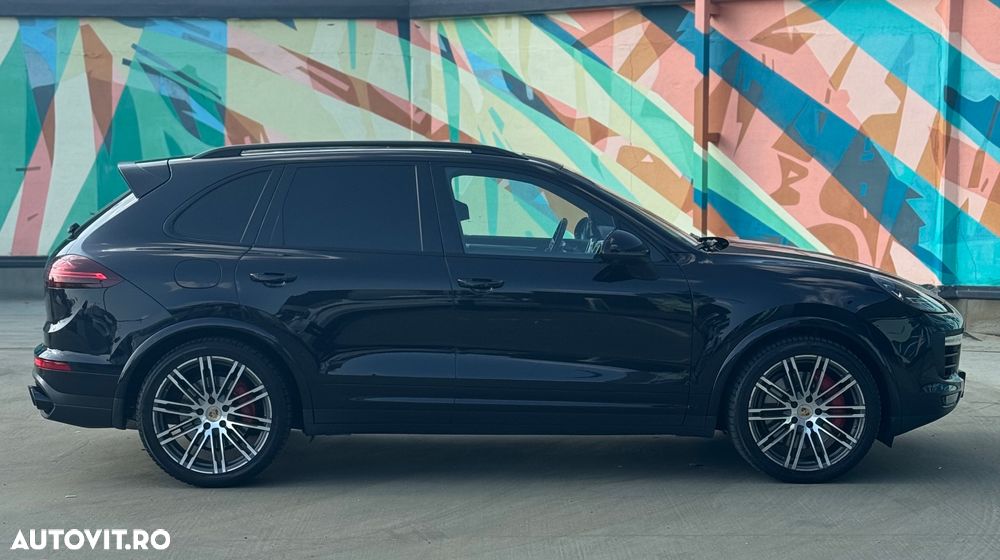 Porsche Cayenne - 9