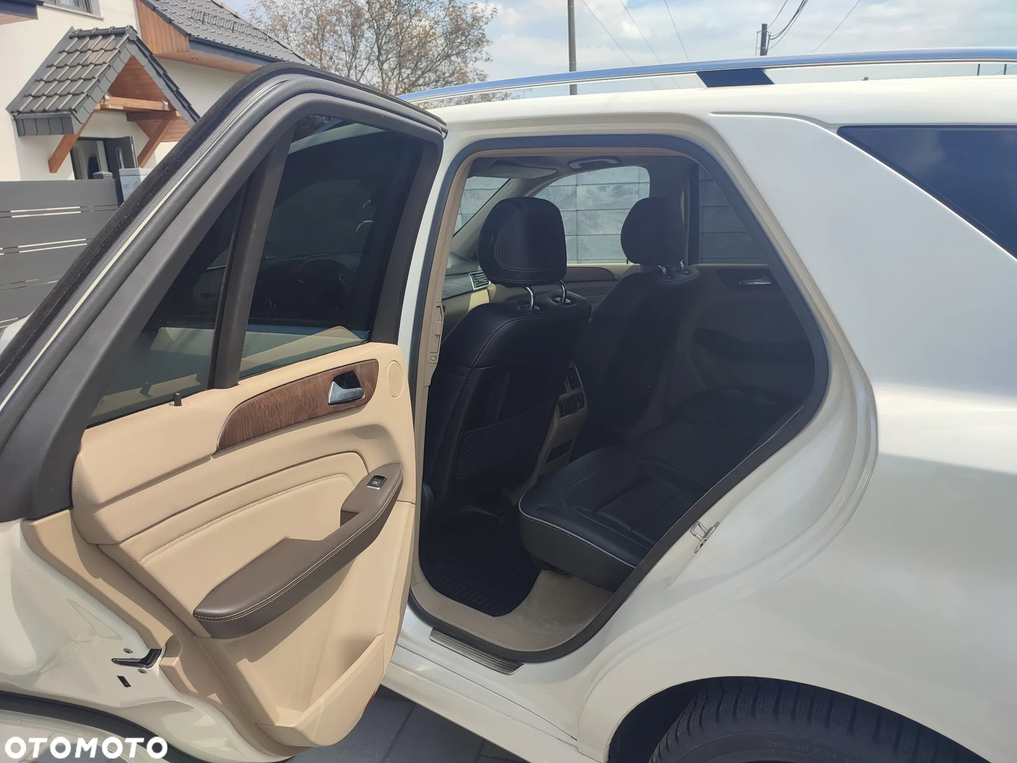 Mercedes-Benz ML 350 BlueTec 4-Matic - 27