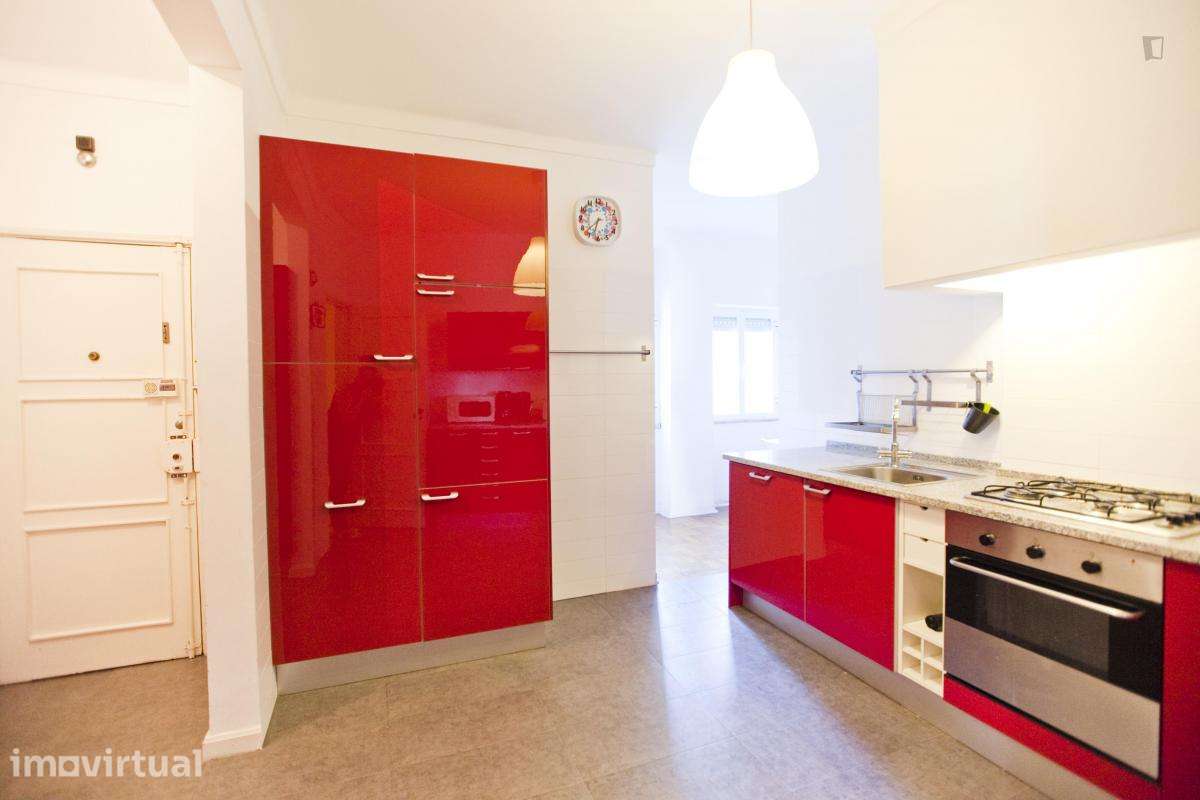 Quarto - localizado em Campolide Lisbon - Grande imagem: 4/23