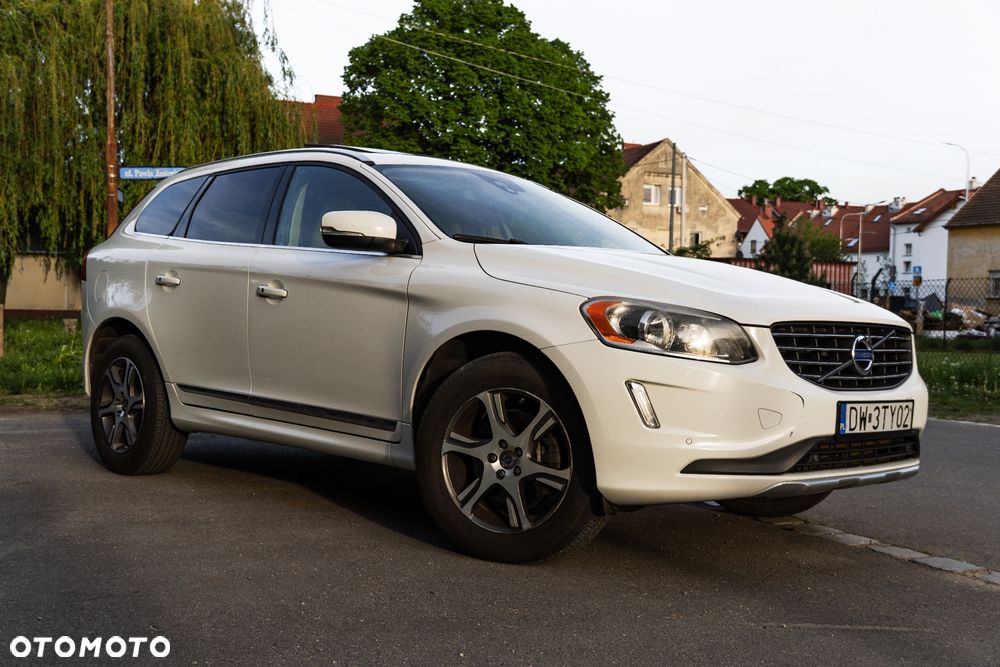 Volvo XC 60 T6 AWD Summum - 2