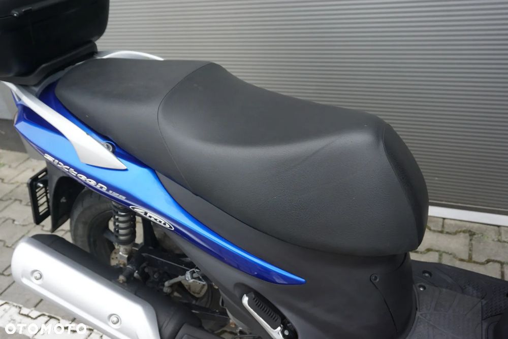 Suzuki Burgman - 6
