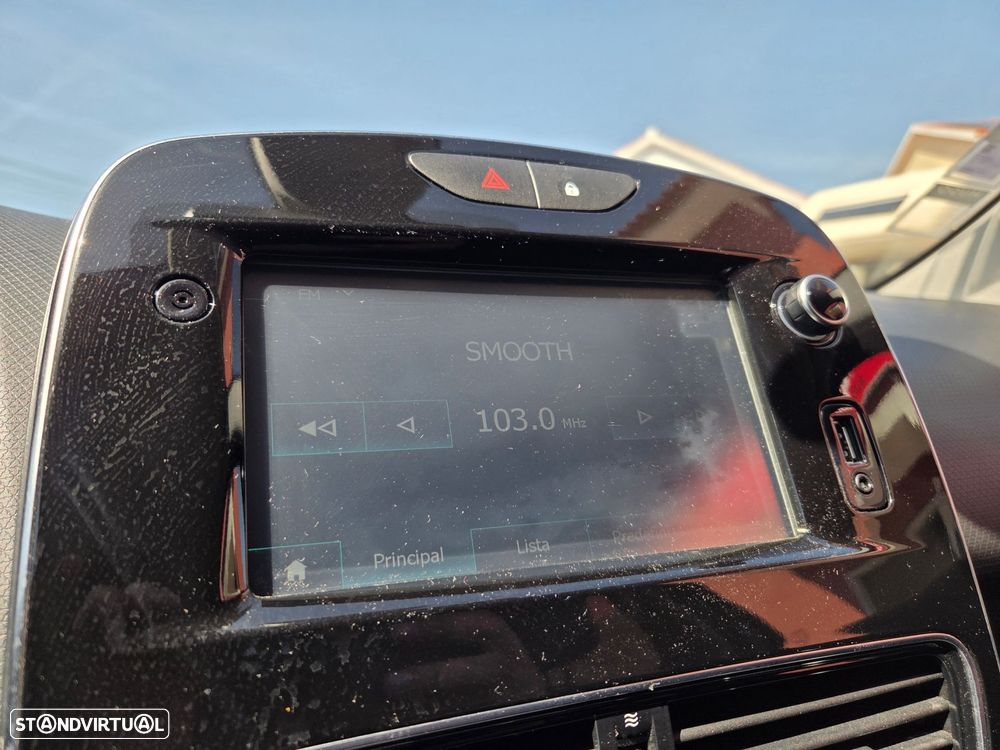 Renault Clio Sport Tourer - 16