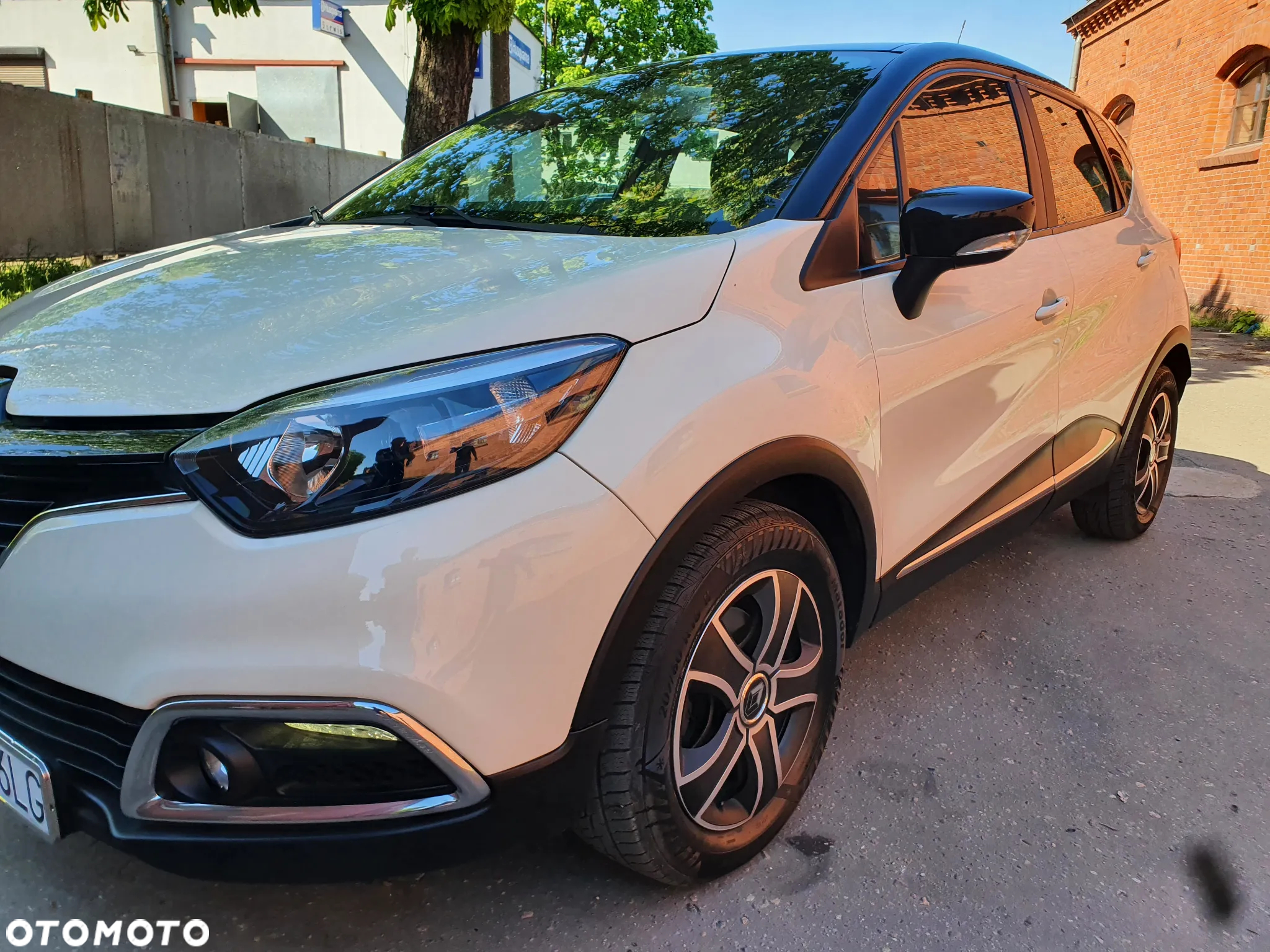 Renault Captur 1.2 TCe Intens EDC - 8