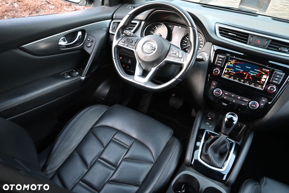 Nissan Qashqai 1.7 dCi 4x4 Tekna+ Xtronic - 18