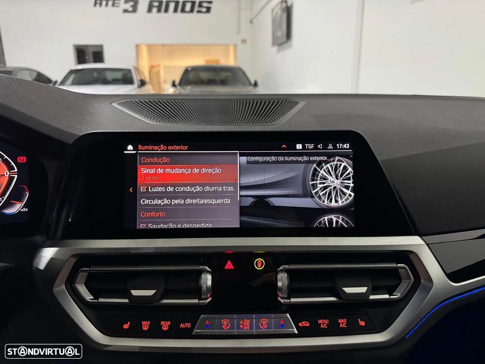 BMW 320 d Touring Pack M Auto - 38