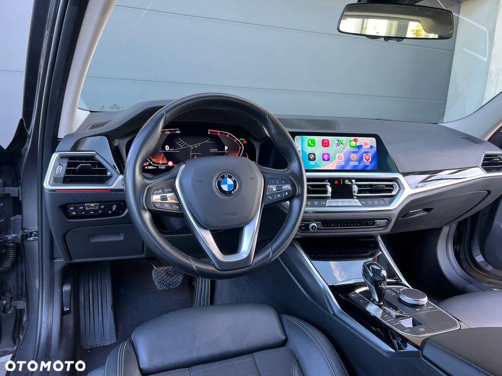 BMW Seria 3 320d Sport Line Shadow - 18