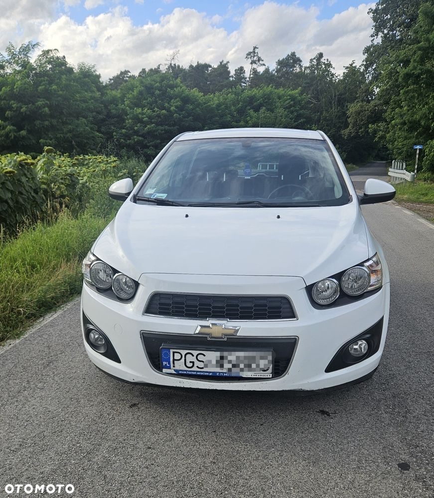 Chevrolet Aveo - 4