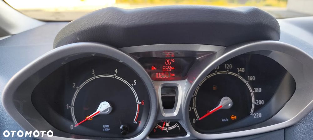Ford Fiesta 1.25 Titanium - 36