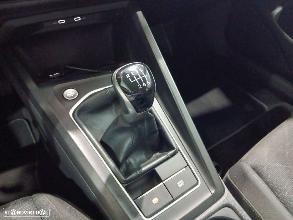 VW Golf 2.0 TDI Life - 22