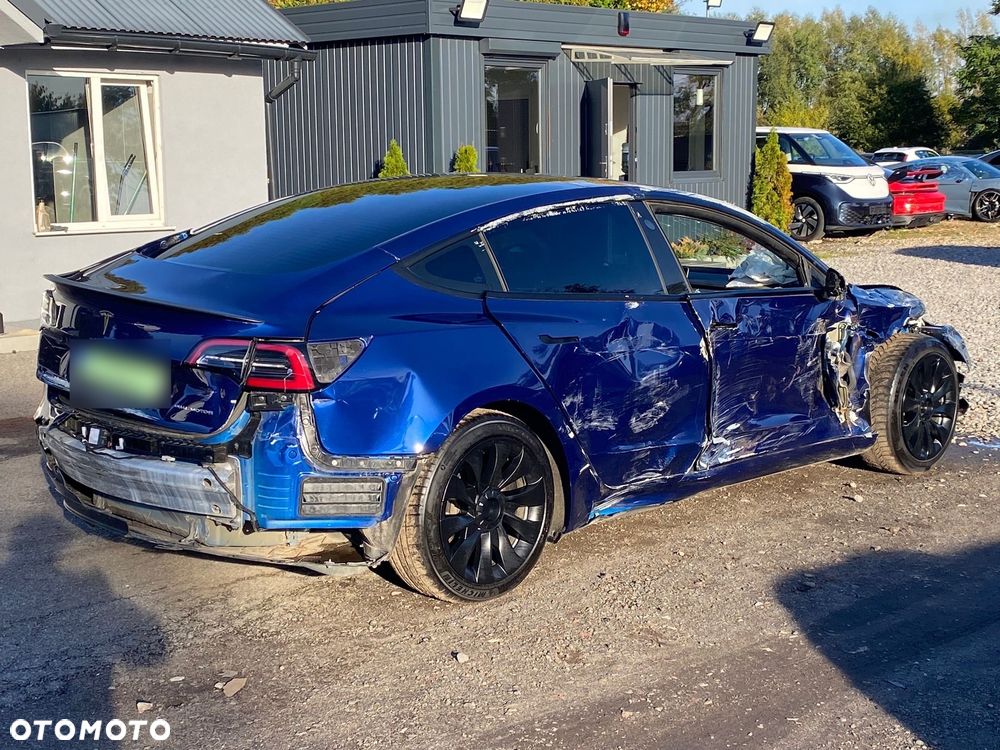 Tesla Model 3 Long Range AWD - 10