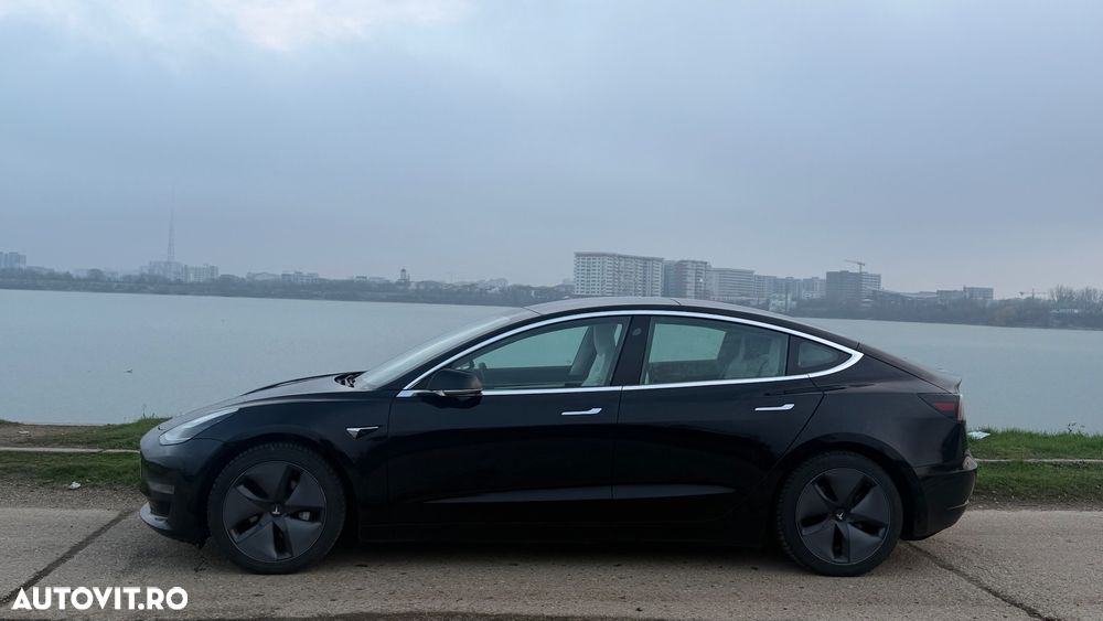 Tesla Model 3 Langstreckenbatterie Allradantrieb Dual Motor - 9