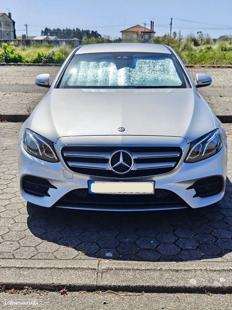 Mercedes-Benz E 220 d AMG Line - 1