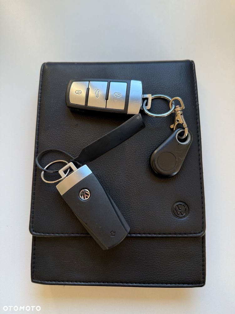 Volkswagen Passat 2.0 TDI BlueMotion Technology Comfortline - 21