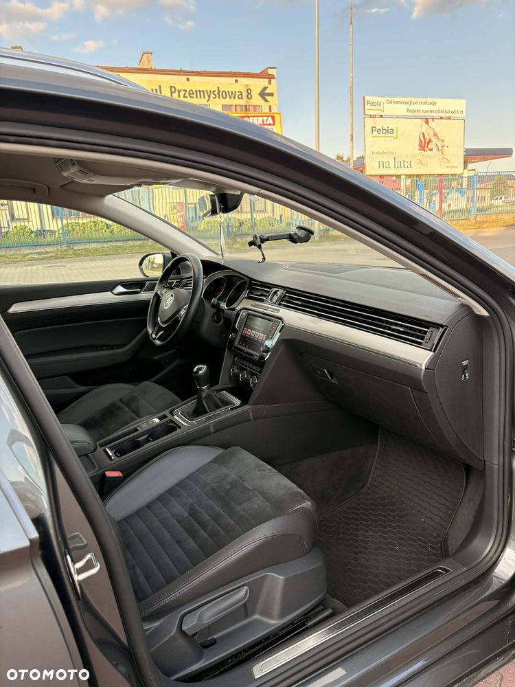 Volkswagen Passat 1.8 TSI BMT Comfortline - 11